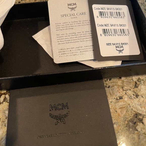 MCM Hide and Seek Bunny IPhone Case - Picture 8 of 8